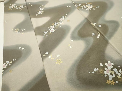 平和屋着物●世界的友禅作家　千地泰弘　小紋　舞桜文　金銀彩　正絹　逸品　CABI0449gh