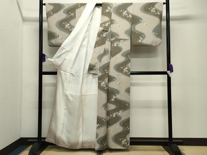 平和屋着物●世界的友禅作家　千地泰弘　小紋　舞桜文　金銀彩　正絹　逸品　CABI0449gh