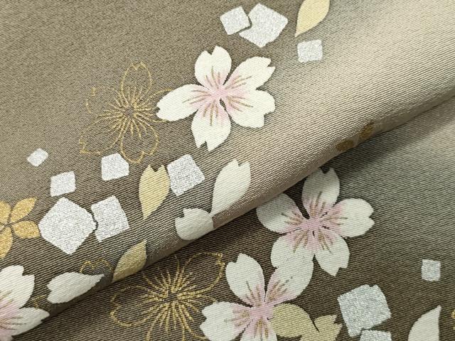 平和屋着物●世界的友禅作家　千地泰弘　小紋　舞桜文　金銀彩　正絹　逸品　CABI0449gh