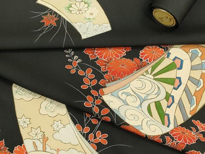 平和屋着物▼羽織・コート　反物　羽尺　短冊片輪車花文　黒地　金彩　逸品　未使用　DABG9070we