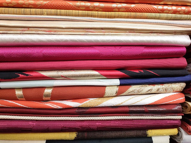 平和屋本店■名古屋帯 まとめて100点 鴛鴦 人物 風景 更紗 花柄 駒刺繍 金銀糸 など 着用可能多数 未使用品あり 全て正絹 ppp3923