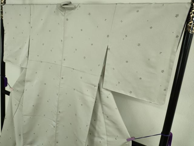 平和屋本店●極上　京都・西陣　織元ブランド　泰流舎　お召　衣々　舞桜　灰黄緑色地　反端付き　逸品　未使用　DZAB3852kh6