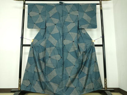 平和屋着物●本場大島紬　9マルキ　幾何学文様　正絹　逸品　DABH9468ps