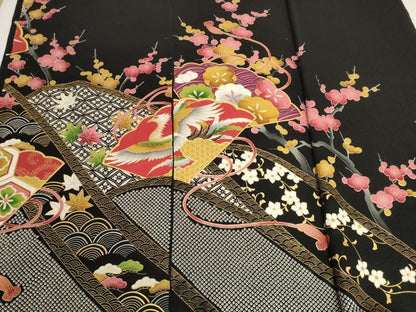 平和屋着物▼振袖　解き反物　着尺　駒刺繍　扇面花鳥文　黒地　金彩　逸品　DABH2754zzz