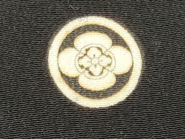 平和屋着物■豪華黒留袖　駒刺繍　扇面御所車文　金彩　正絹　逸品　CABJ6810oy