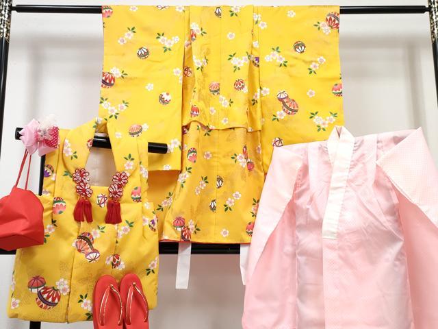 平和屋着物[]七五三　女の子　３歳　祝着　三つ身　長襦袢(単衣)・被布・草履・小物セット　鞠花蝶文　金彩　箱付き　DABG3153ma