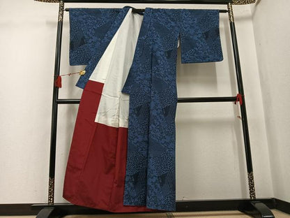 平和屋着物●上質な小紋　藍　型染め　紬地　草花文　正絹　逸品　AABK8263ph