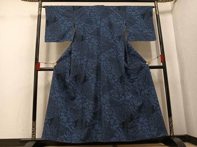 平和屋着物●上質な小紋　藍　型染め　紬地　草花文　正絹　逸品　AABK8263ph