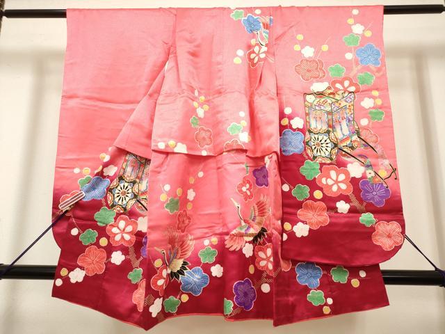 平和屋着物[]七五三　女の子　３歳　祝着　三つ身　飛鶴御所車文　枝梅　暈し染め　金彩　DABH5278ea