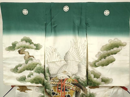 平和屋着物[]お宮参り　男の子　祝着　産着　初着　のしめ　刺繍　鷹　鷲　老松　几帳　暈し染め　金彩　逸品　DABH5288ea