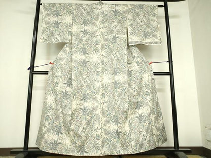 平和屋着物●本場大島紬　白大島　総絣　草花　鈴乃屋扱い　反端付き　正絹　逸品　DABI5128op