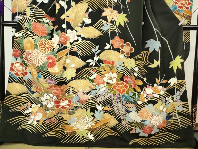 平和屋本店●極上　創業460年・千總　振袖・長襦袢(袷・半衿刺繍)　駒刺繍　立波吉祥花舟文　黒地　逸品　DZAB3420kh6