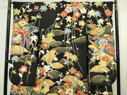 平和屋本店●極上　創業460年・千總　振袖・長襦袢(袷・半衿刺繍)　駒刺繍　立波吉祥花舟文　黒地　逸品　DZAB3420kh6