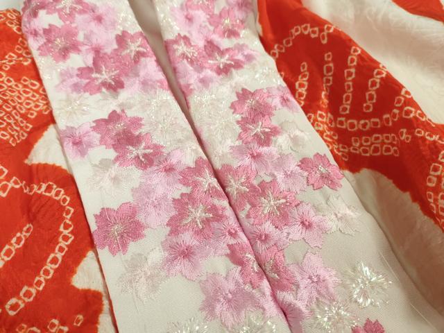 平和屋本店●極上　創業460年・千總　振袖・長襦袢(袷・半衿刺繍)　駒刺繍　立波吉祥花舟文　黒地　逸品　DZAB3420kh6