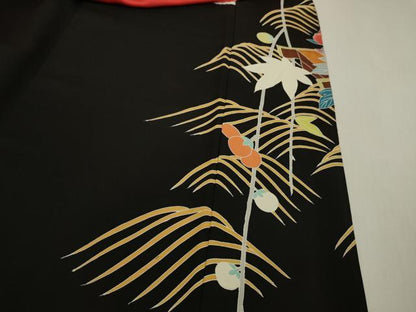 平和屋本店●極上　創業460年・千總　振袖・長襦袢(袷・半衿刺繍)　駒刺繍　立波吉祥花舟文　黒地　逸品　DZAB3420kh6