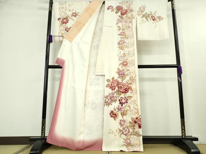 平和屋本店●極上 訪問着 高島屋上品会入選作品 刺繍 白地更紗牡丹 鎌倉ちりめん 鳥の子色地 金彩 高島屋扱い たとう紙付 逸品 DZAB4690kh6