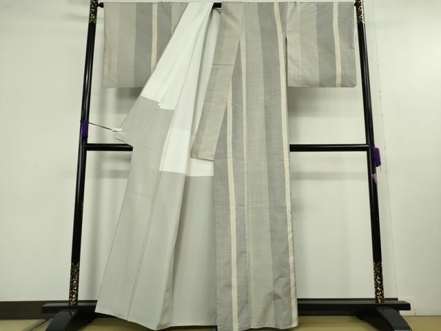 平和屋本店●極上　東郷織物謹製 本場大島紬 白大島 160亀甲 一本駒　手織絣　草木染　梅・五倍子　上代98万　証紙付き　逸品　DZAB2781kh6
