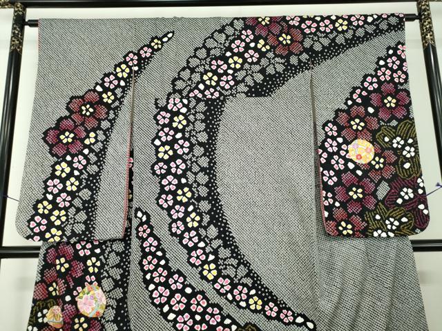 平和屋着物∵女の子　十三参り　子供　振袖　総絞り　刺繍　ラインストーン　花手毬　黒地　金彩　そごう扱い　正絹　逸品　DABI6223ps