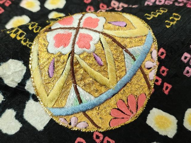 平和屋着物∵女の子　十三参り　子供　振袖　総絞り　刺繍　ラインストーン　花手毬　黒地　金彩　そごう扱い　正絹　逸品　DABI6223ps