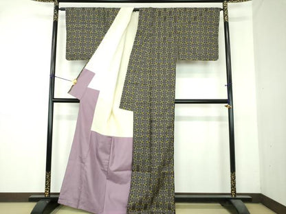 平和屋着物●本場大島紬　龍郷絣　秋名バラ　正絹　逸品　DABI6218ps