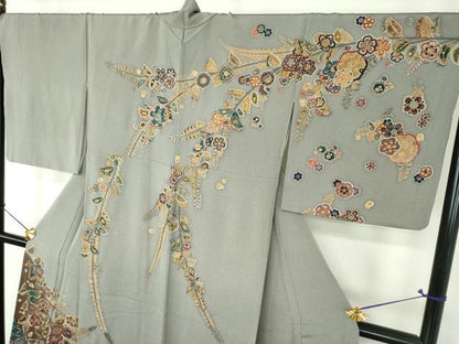 平和屋着物●中国三大刺繍　スワトウ相良刺繍　汕頭相良刺繍　総刺繍　訪問着　雪輪花文　鬼しぼ縮緬　金糸　正絹　逸品　DABI6236ps