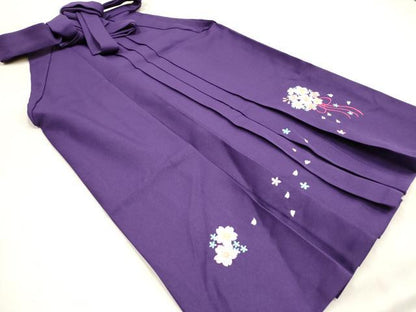 平和屋着物[]女の子　子供　行灯袴　総刺繍　くす玉舞桜文　菖蒲色　金糸　洗える着物　DABH5444ea