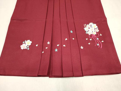 平和屋着物[]女の子　子供　行灯袴　総刺繍　くす玉舞桜文　真紅色　金糸　DABH5436ea