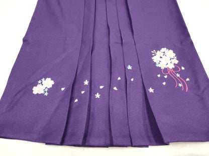 平和屋着物[]女の子　子供　行灯袴　総刺繍　くす玉舞桜文　菖蒲色　金糸　洗える着物　DABH5444ea