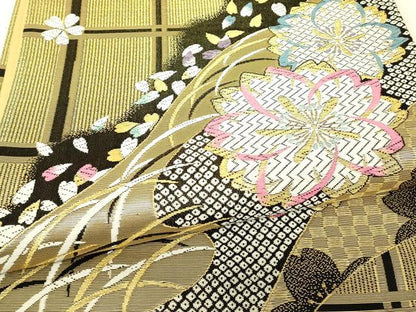 平和屋着物▼六通柄袋帯　唐織　格子舞桜文　金糸　正絹　逸品　DABJ1138az