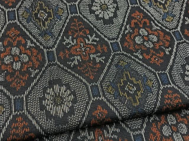 平和屋着物■上質な紬　蜀江花文　黒地　正絹　逸品　BAAX9962yc