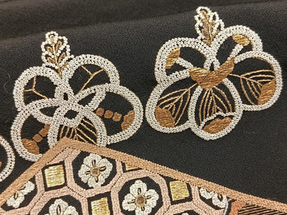 平和屋着物●中国三大刺繍　相良刺繍　黒留袖　竹屋町刺繍　吉祥花文　金銀糸　正絹　逸品　BAAY5410yc