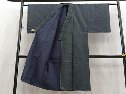 平和屋着物■男性　本場大島紬　絣文様　正絹　逸品　未使用　BAAY5469yc