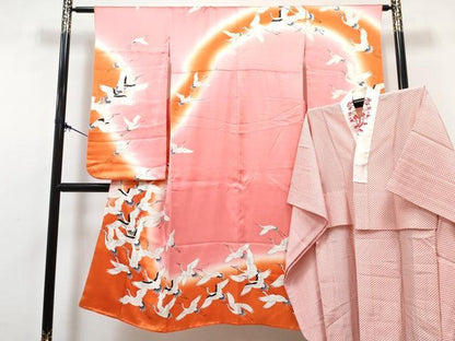 平和屋着物[]七五三　女の子　７歳　祝着　四つ身　襦袢(無双仕立て・半衿刺繍)セット　駒刺繍　群れ鶴　暈し染め　逸品　DABG3321ma