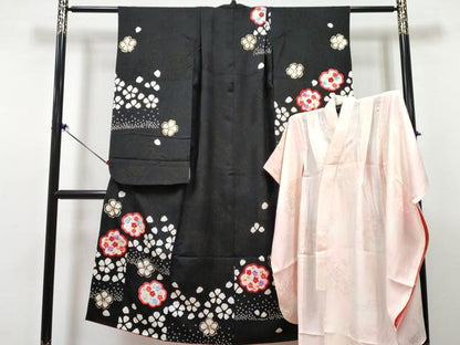 平和屋着物[]七五三　女の子　７歳　祝着　四つ身　長襦袢(無双仕立て)セット　駒刺繍 絞り 舞花文 黒地 金彩 金通し地　逸品　DABG3325ma