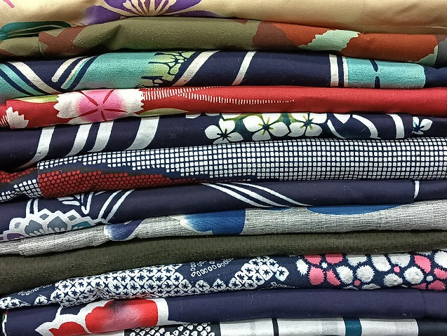 平和屋着物■浴衣 まとめて 45点 蝶 蜻蛉 花柄 ラメ 注染 暈し染め 金彩 など 着用可能多数 未使用品あり mmm1406