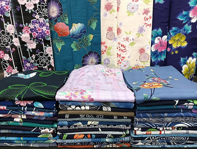 平和屋着物■浴衣 まとめて 45点 蝶 朝顔 花柄 ラメ 注染 暈し染め など 着用可能多数 未使用品あり mmm1407