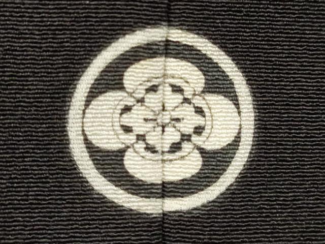 平和屋着物■豪華黒留袖　駒刺繍　地紙孔雀花文　枝梅　金彩　正絹　逸品　DABJ4374cd