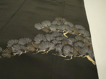 平和屋着物▼豪華黒留袖　総刺繍　松　金糸　正絹　逸品　DABJ7014fe