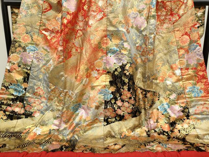 平和屋本店●色打掛　お引きずり　和装　婚礼　結婚式　花嫁　神社挙式　流水草花文　金銀彩　逸品　CABL8052ze