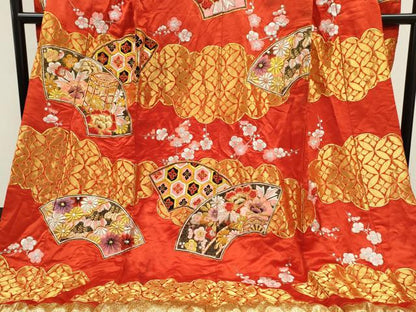 平和屋本店●色打掛　お引きずり　和装　婚礼　結婚式　花嫁　神社挙式　駒刺繍　地紙重ね吉祥花文　金銀糸　逸品　CABL8054ze