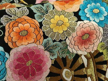 平和屋本店●中国三大刺繍 相良刺繍 手刺繍 お引きずり・お引き摺り・引き振袖 仮絵羽 和装 結婚式 舞妓 芸妓 芸者 衣装 金糸 AABK8397fw