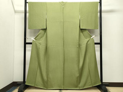 平和屋着物●上質な色無地　亀甲地紋　抹茶色　正絹　逸品　CABK2688gh