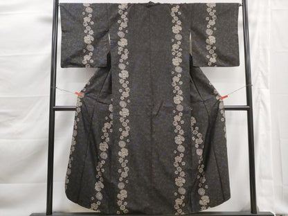 平和屋着物■本場大島紬　割り込み絣　唐草花間道　正絹　逸品　DABJ5511qa