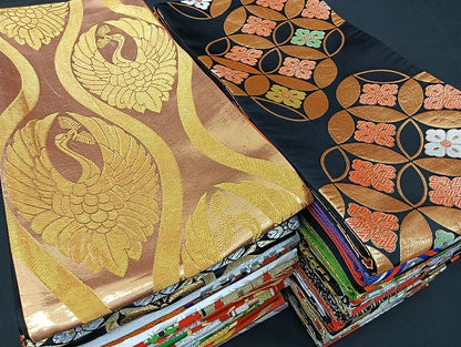 平和屋着物■子供帯 まとめて 35点 向かい鶴 向かい蝶 花柄 七宝 正倉院 金銀糸 など 着用可能多数 未使用品あり mmm1455