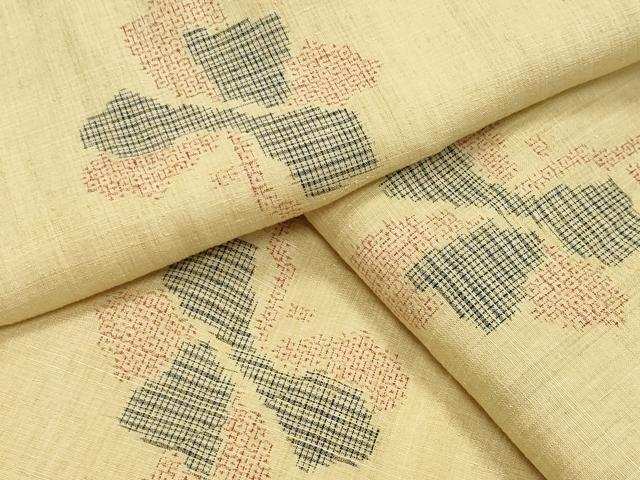 平和屋着物●本場結城紬　重要無形文化財　100亀甲　飛び亀甲柄　枝花文　正絹　逸品　CABM4858gh