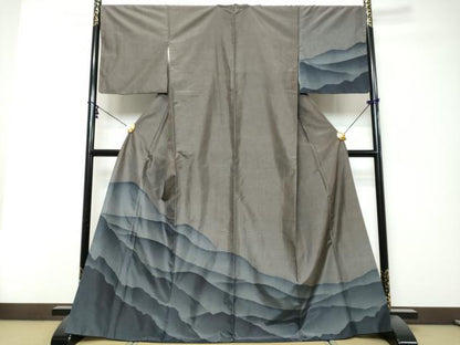 平和屋着物●本場大島紬　訪問着　7マルキ　遠山風景文　正絹　逸品　DABK0254ud