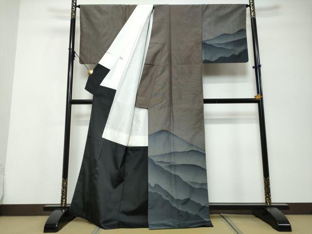 平和屋着物●本場大島紬　訪問着　7マルキ　遠山風景文　正絹　逸品　DABK0254ud