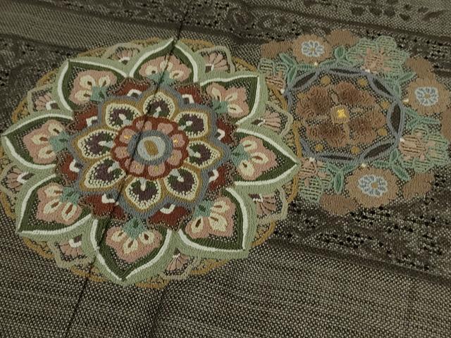 平和屋本店●極上　都喜ヱ門 本場大島紬 訪問着 スワトウ刺繍 相良刺繍 総刺繍  正倉院花文 金糸 藤絹織物謹製 逸品　未使用　DZAB1343kh6
