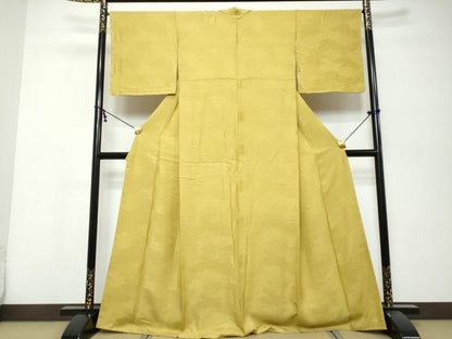 平和屋着物●上質な色無地　紗綾型地紋　芥子色　やまと誂製　正絹　逸品　未使用　DABK0296ud