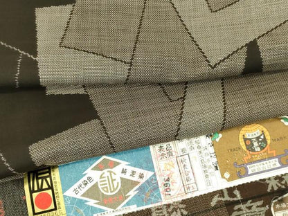 平和屋着物●本場大島紬　9マルキ　古代染色　純泥染　色紙重ね　森山絹織物謹製　正絹　逸品　未使用　DABK2469op